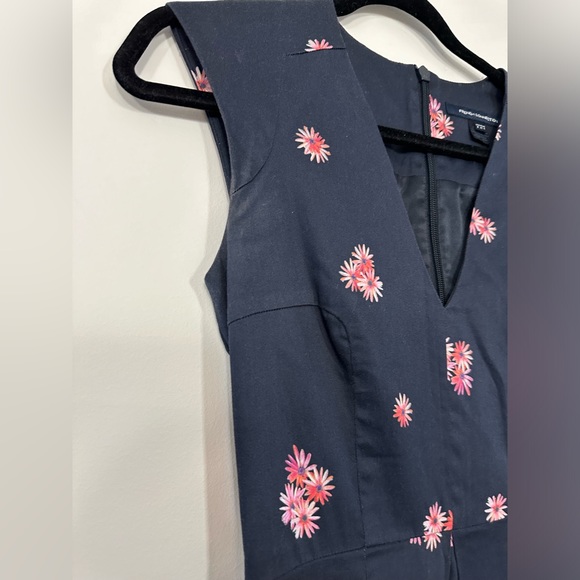 French connection Aline mini dress with delicate floral print size 4 - Picture 3 of 16